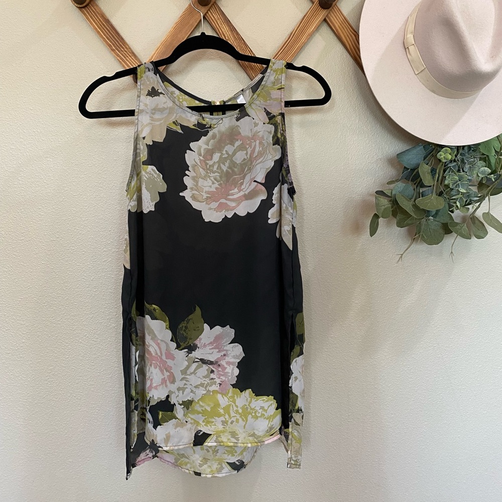 Tank top floral blouse